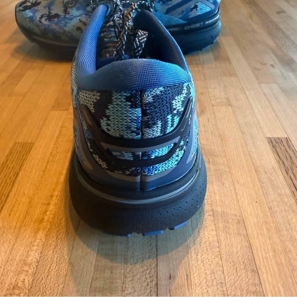Brooks Ghost 15 Blue and Black Camo Running Shoes Men’s 9 Med/D - Picture 4 of 16